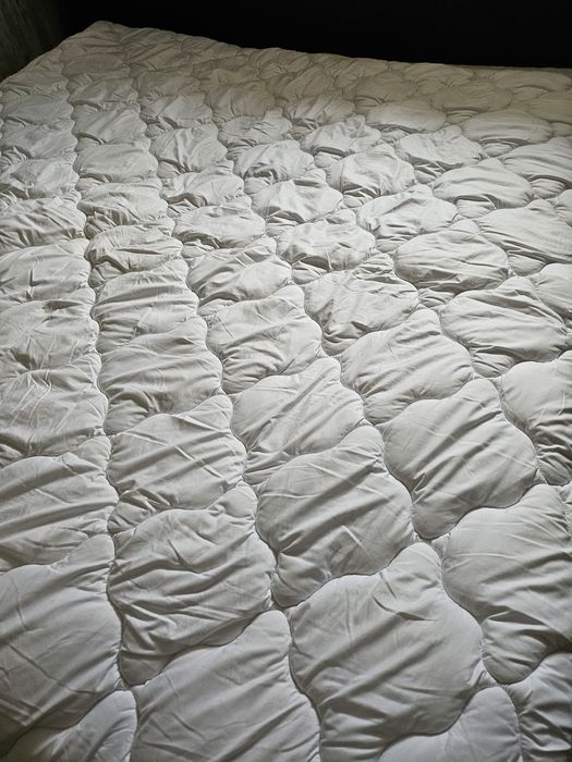 Двойни олекотени завивки 200-210лято-зима  Нови