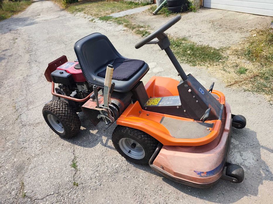Продава се косачка husqvarna