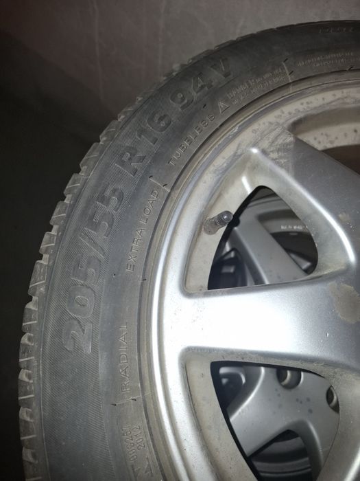 Гуми и джанти за продан