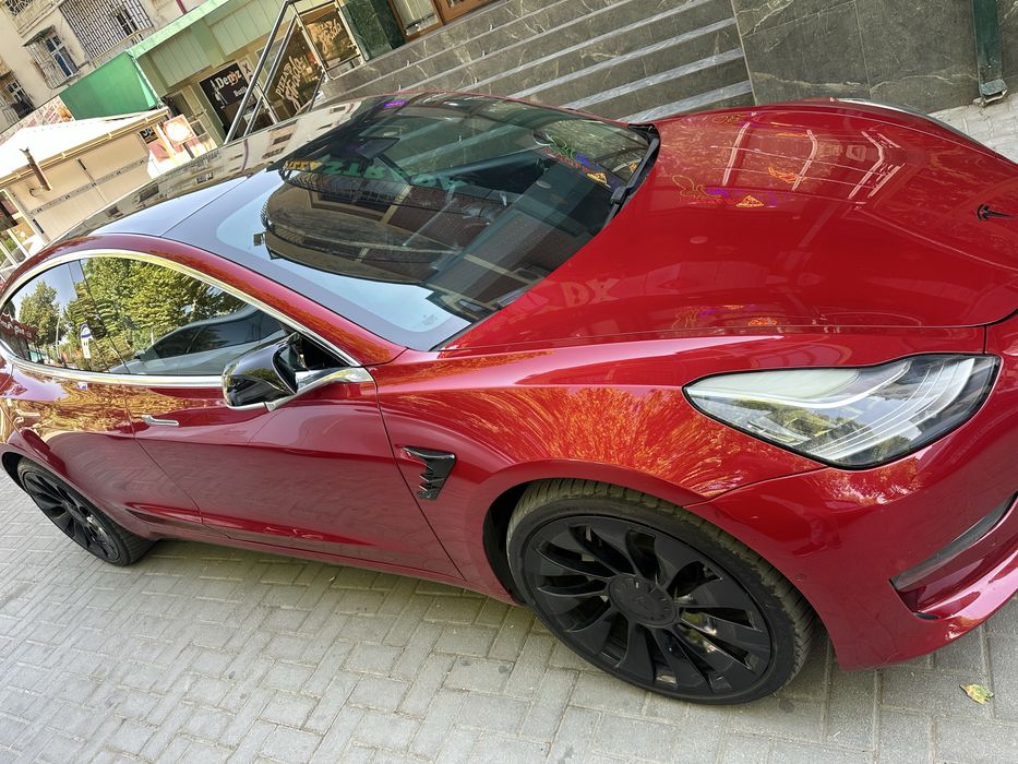 Tesla model 3 Long Range