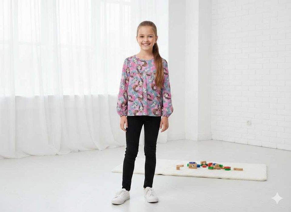 Bluza Disney Frozen,marimea 13 ani,noua cu eticheta