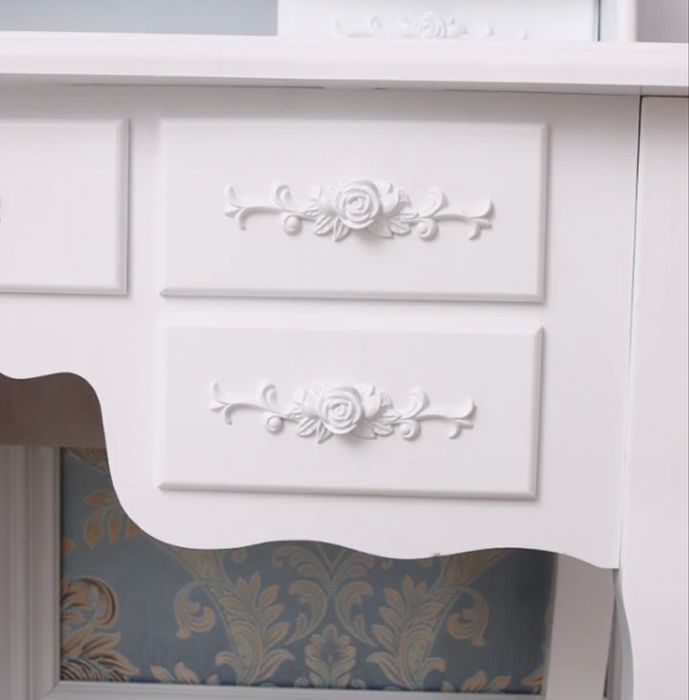 Masuta toaleta design vintage