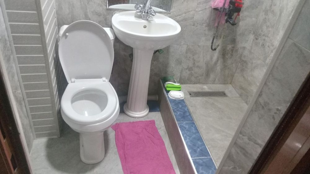 Mirobod tumanida kvartira bor student qizlarga