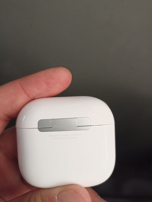 Designed by Apple  USA