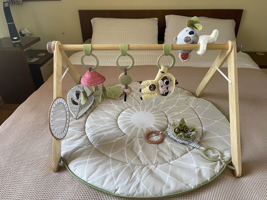 Активна гимнастика Tiny Love