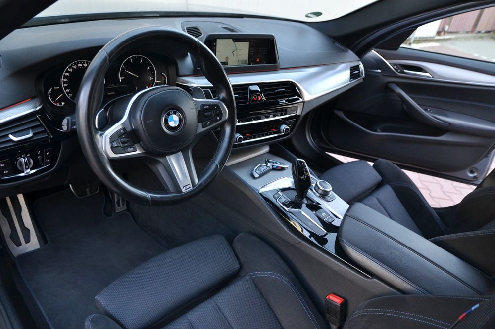 BMW Seria 5 G30 M Paket 4x4 520d 190cp Eur6 Lane Side Garanție Moduri