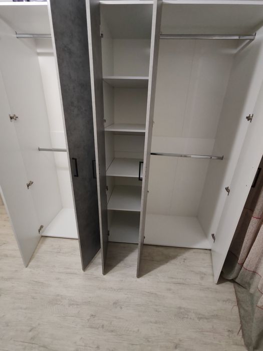 Шкаф для вещей ( новый)