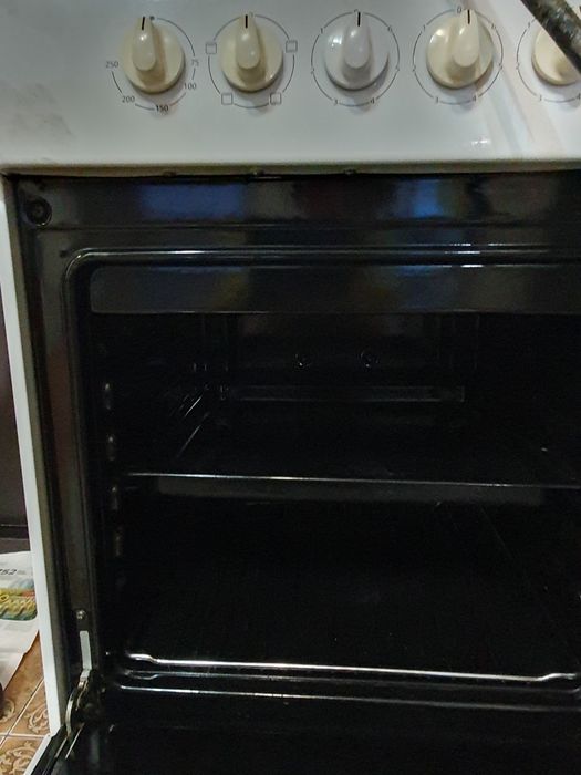Б/У электроплита бренд Beko.