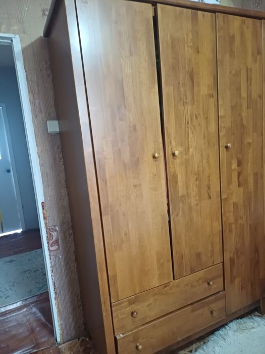 Продам кровать и шкаф