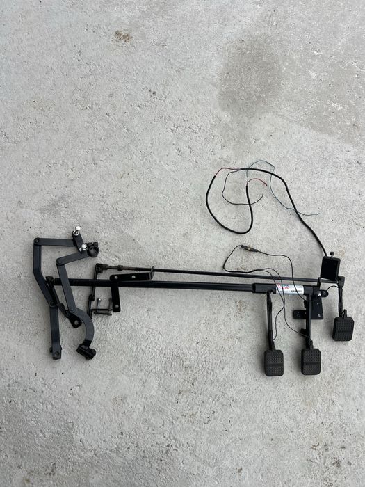 Set dublă comandă pedale auxiliare peugeot scoala de șoferi