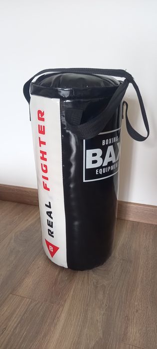 Продам боксёрскую грушу "вах"