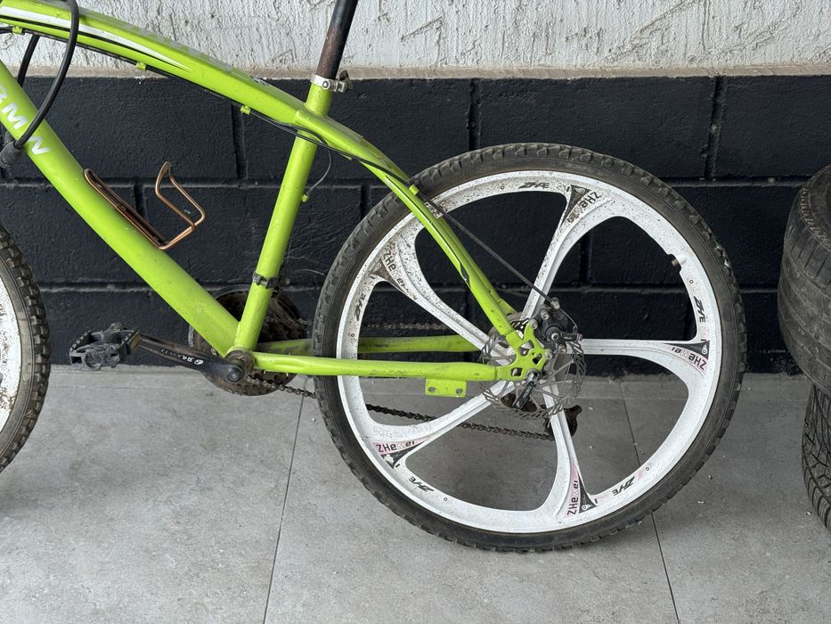 продам велосипед bmw(бмв) титановые диски