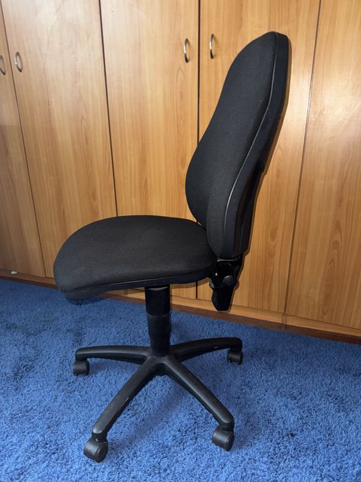 Scaun birou ergonomic – reglabil, Germania, stoc 50 bucăți