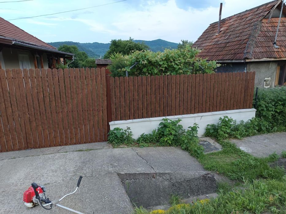 Vând șipcă metalică de calitate superioară.
Vând șipcă metalică