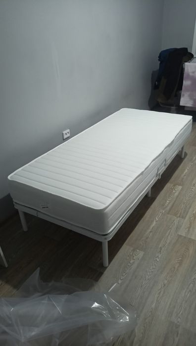 Кровати 2 штуки 90х200