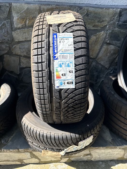 Anvelope 235/45R17 Michelin