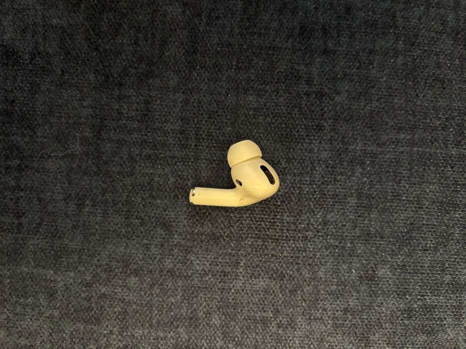 Airpods 2 (правое ухо)