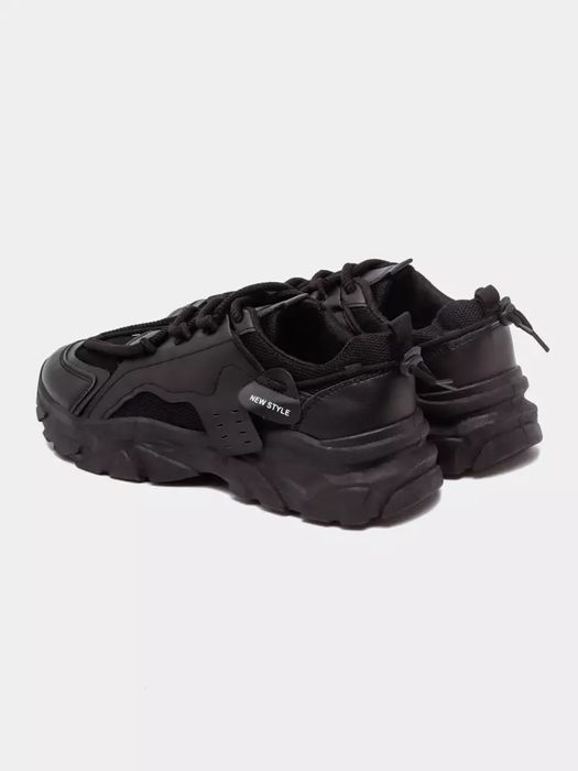 Erkaklar kirasopkasi Indi sotuvda mavjud