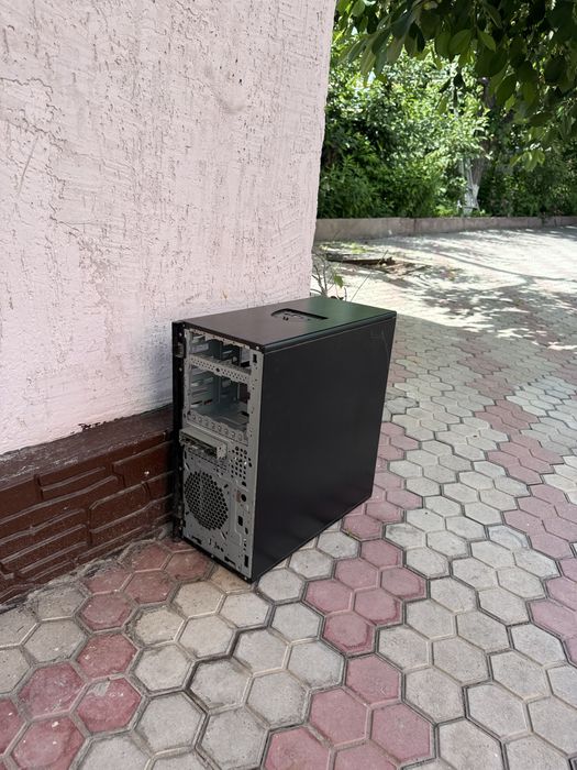 Продам корпус от пк,можно поставить большие видео карты