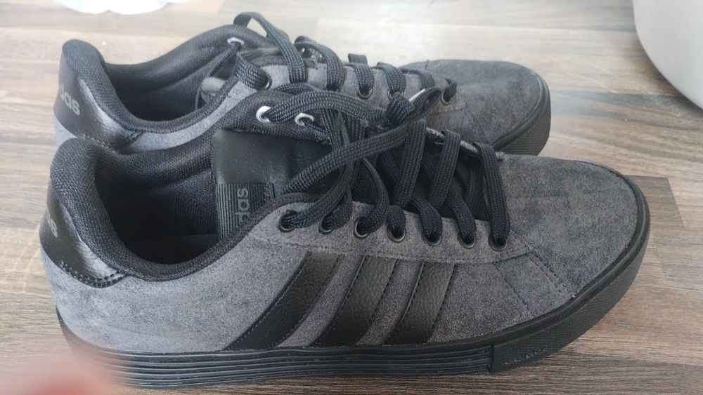 Маратонки Adidas