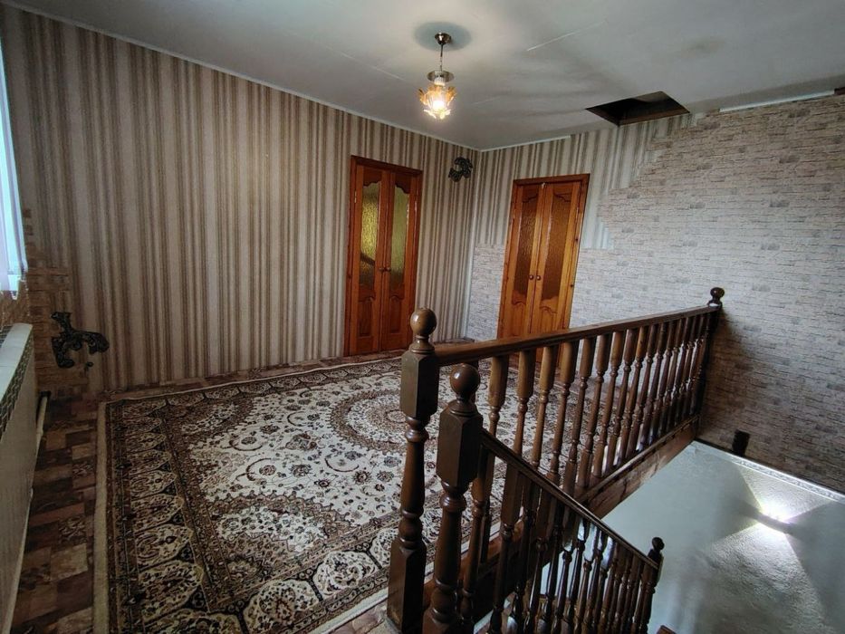 Продам коттедж в мкр. Отрвановка