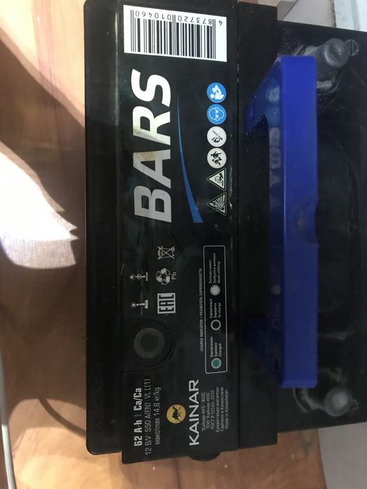 Продам акумулятор машиный барс новый