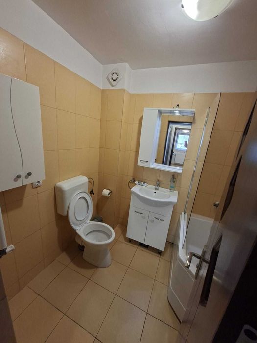 Ap 2 cam decomandat Apusului 55 mp loc subt Gorjului DIRECT PROPRIETAR