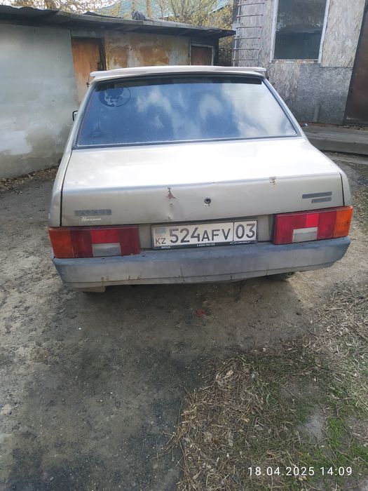 Продам ваз21099 за 430000.торг.