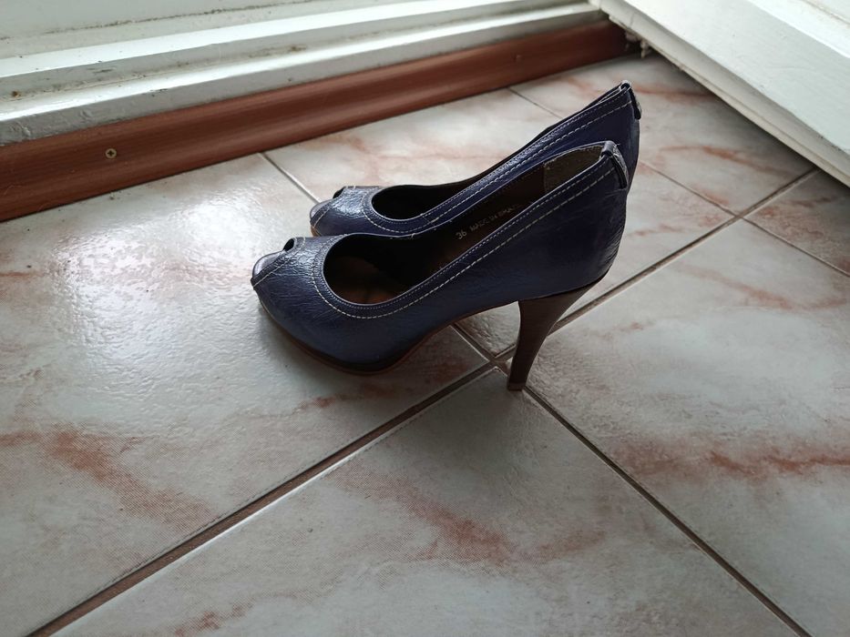 Pantofi și ghete noi masura 36