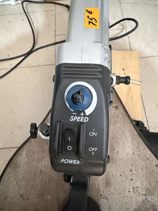 Настолно зеге / скролер DREMEL