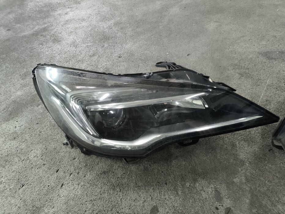 Фар за Opel Astra K