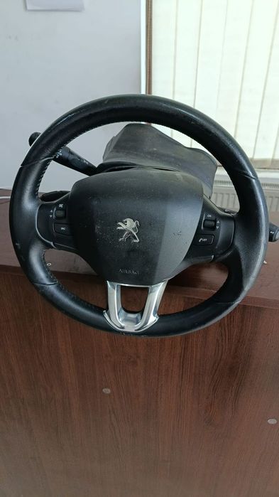 Volan cu comenzi Peugeot 2008 2015