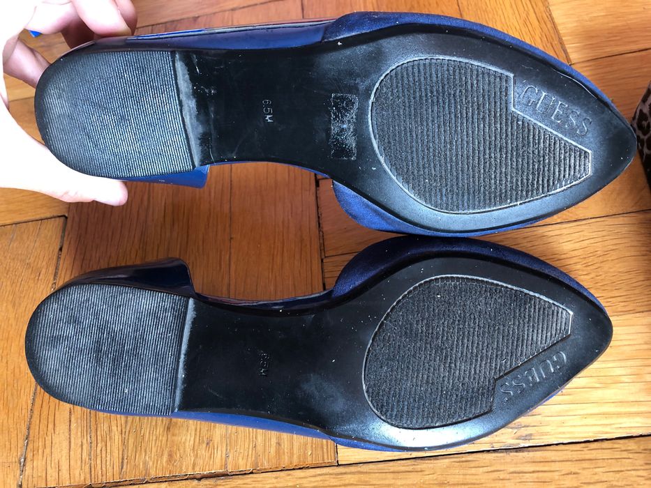 Обувки GUESS пантофки