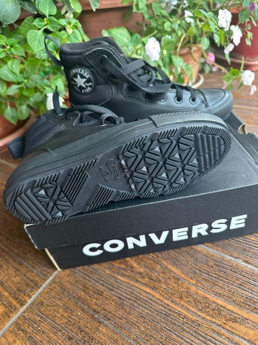 Tenesi băieți Converse