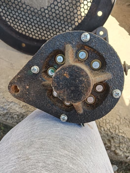 Electrodinam cu funcție de pornire și incarcare