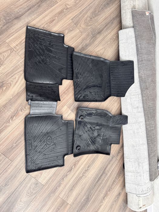 Полики камри 70-75оригинал