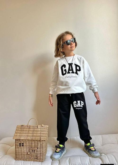 Compleu GAP 
Cauți un compleu comod, rezis