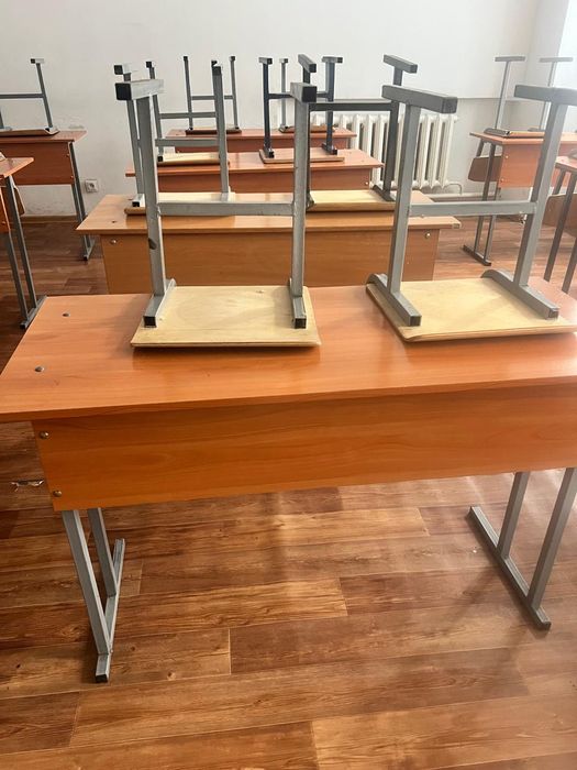 Парты,стулья школьные