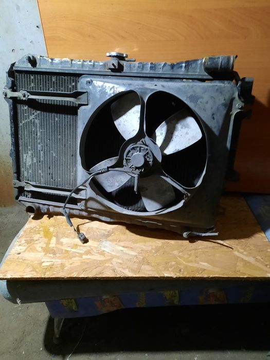 Запчасти на мазду 929