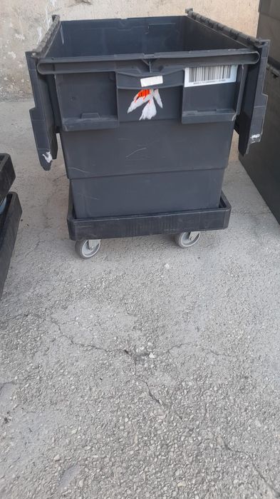 Cuti cu capac  plastic alimentar