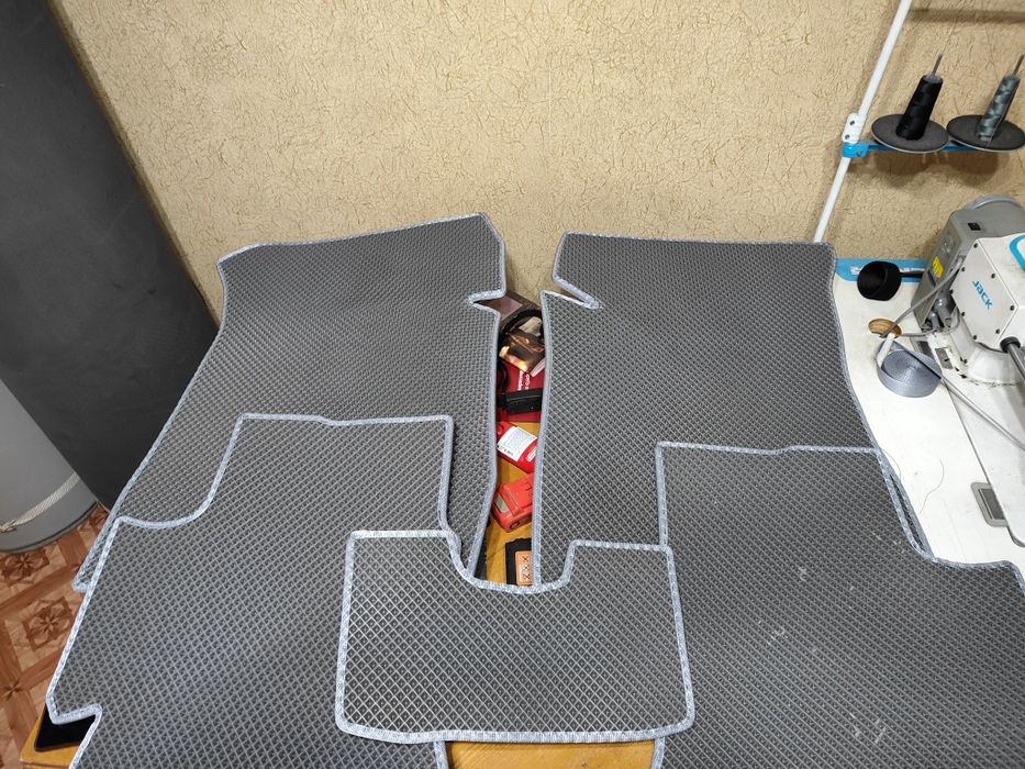 Продам комплект Эва ковриков