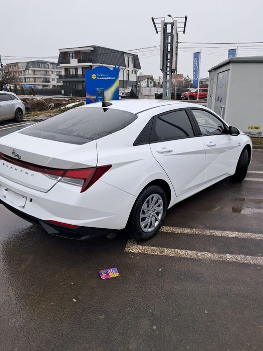 Proprietar vând hyundai Elantra
