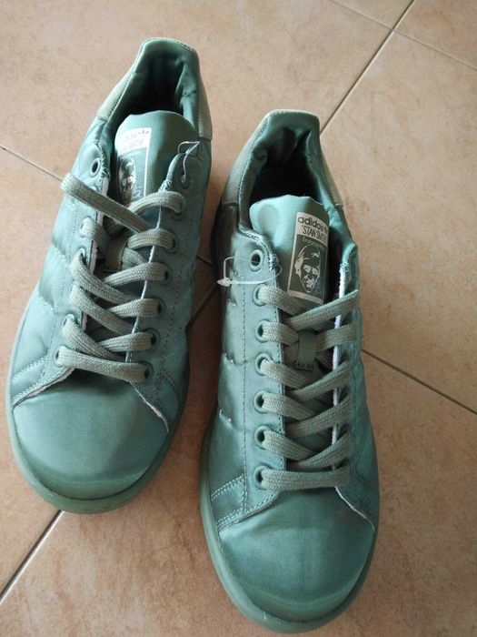 Дамски адидас Газел, Terrex, NMD, Samoa, aSTM, У/Б, Stan, Суперстар.