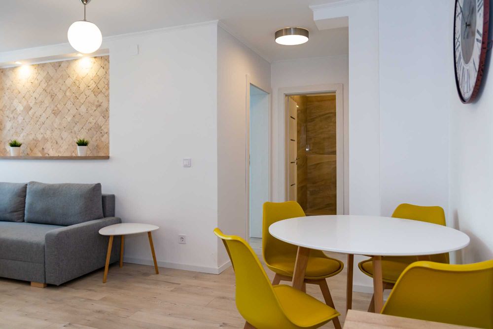 chirie apartament Strand, etaj 1