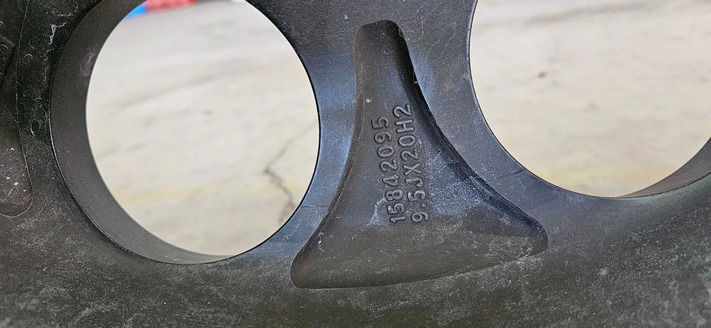 Гуми с джанти 20 цола 5x130