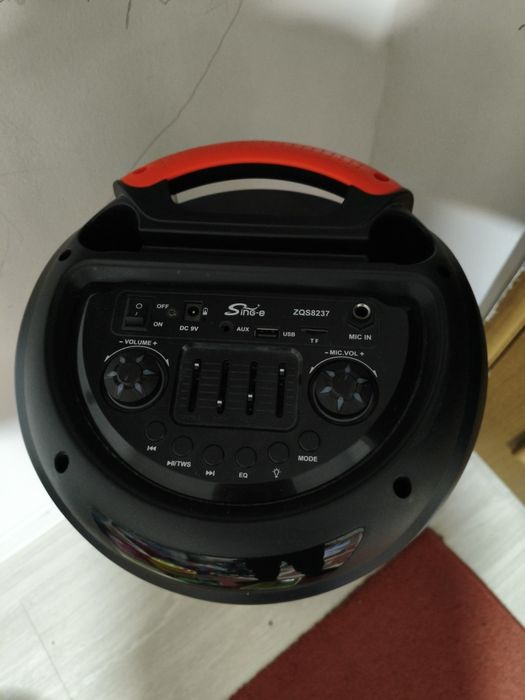 Продам блютуз колонку