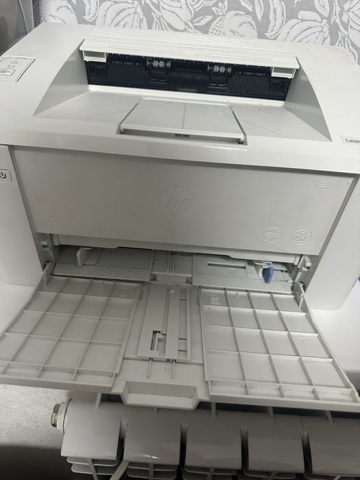 Продам принтер HP! Недорого! Лазер Джет