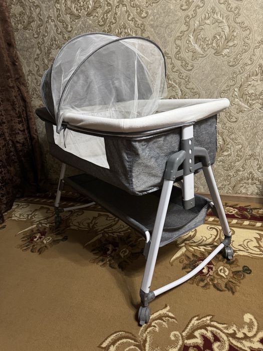 Продам  детскую  коечку