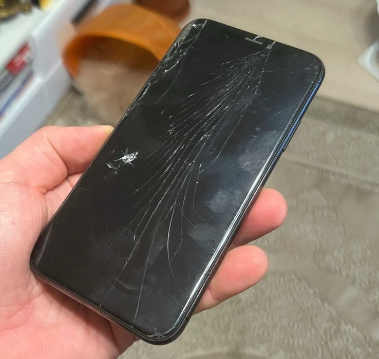 iPhone X 64GB Space Gray A1901 iOS 16.7.15 display spart functional