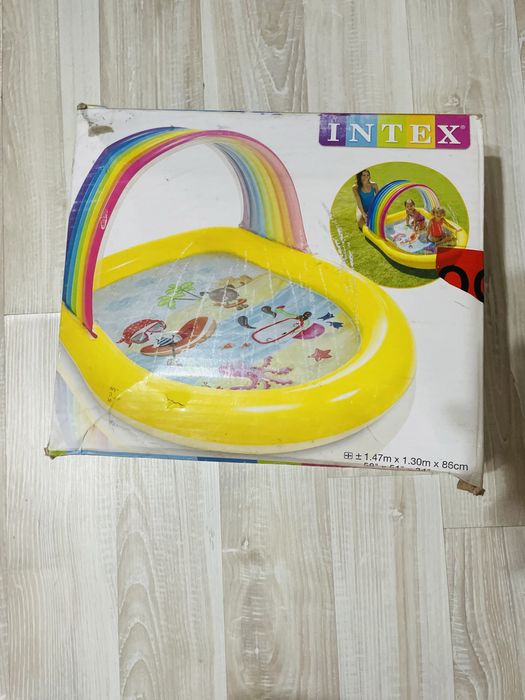 Бассейн детский надувной